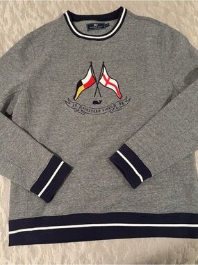 Vineyard Vines Grey Crewneck Sweater with Navy & White Trim